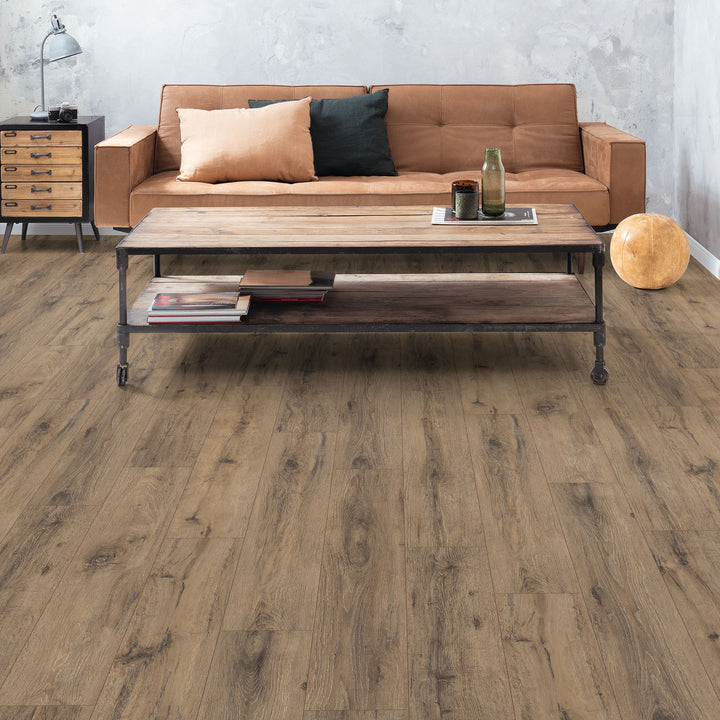 Deep Panel Oak 8mm Water Resistant Laminate 